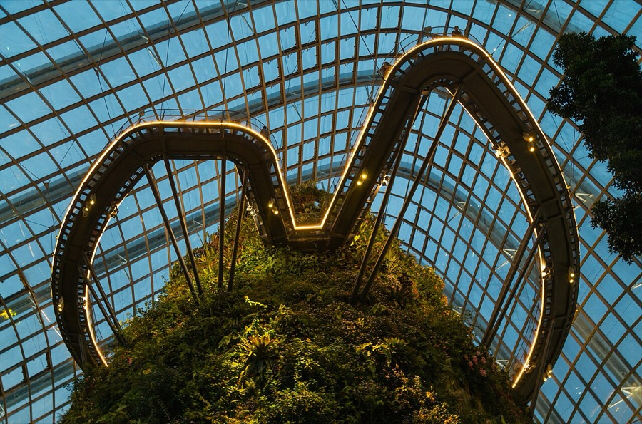 Cloud Forest waterfall, Gardens by the Bay
